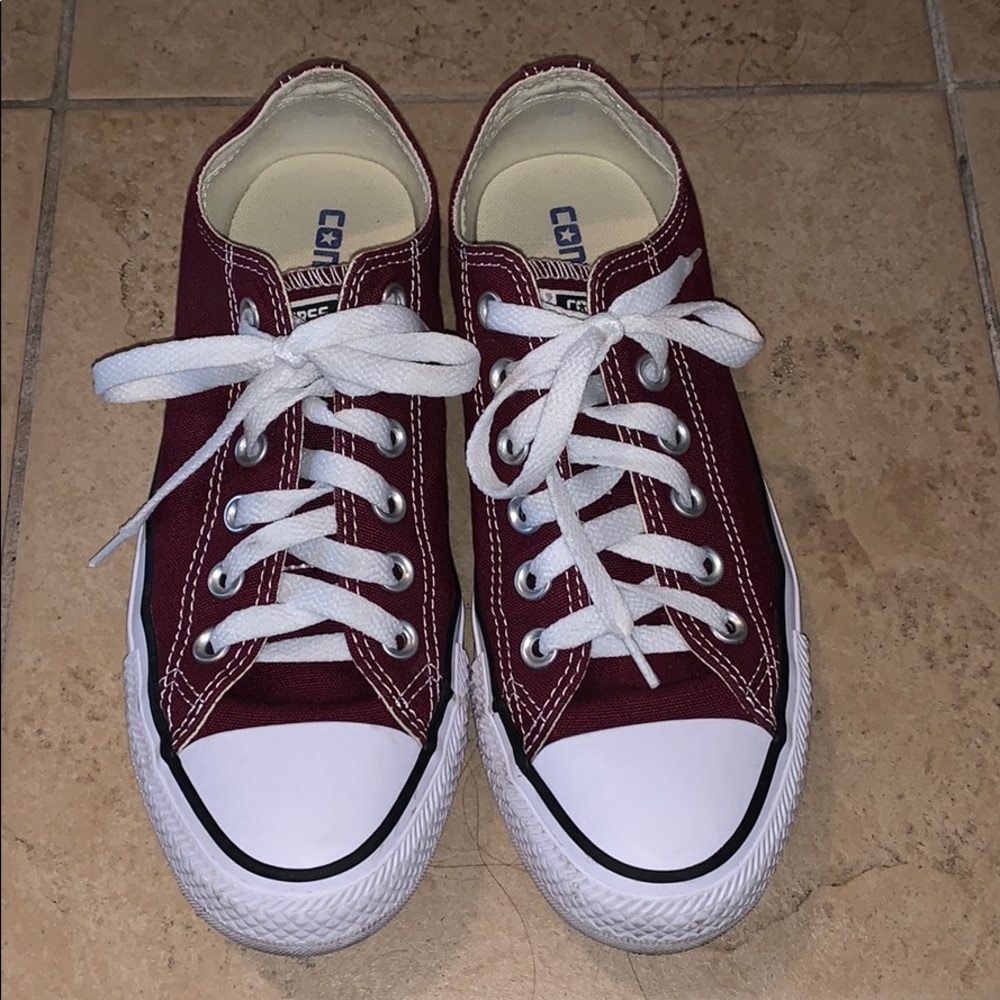 Burgundy converse